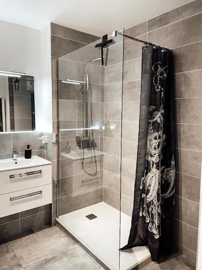 Le Cocon Blanc Metz - T2 - Parking Prive - Balcon - Nouvelle Ville, Gare Exterior photo